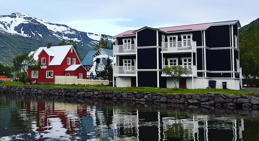 Við Lónið Guesthouse | Best Hotels In Seyðisfjörður, Iceland